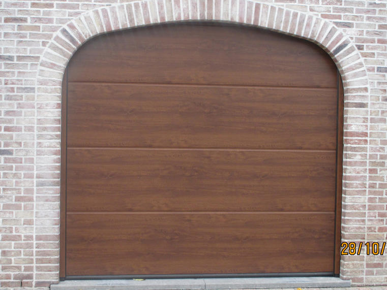 Hörmann - Porte de garage classique Rainures-L Aspect bois, en acier