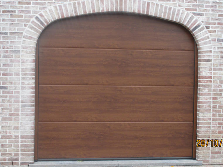 Hörmann - Klassieke garagepoort L-profilering Houtlook, uit staal