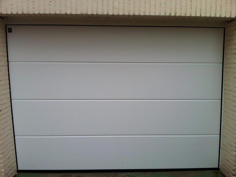 Hörmann - Klassieke garagepoort L-profilering Wit, uit staal