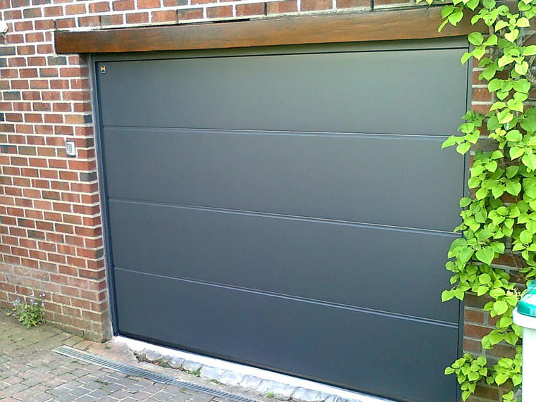 Hörmann - Klassieke garagepoort L-profilering Grijs, uit staal