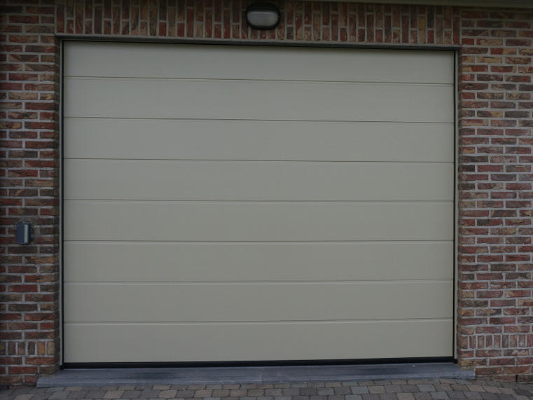 Hörmann - Klassieke garagepoort M-profilering Beige, uit staal