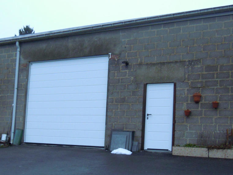 Hörmann - Klassieke garagepoort M-profilering Wit, uit staal