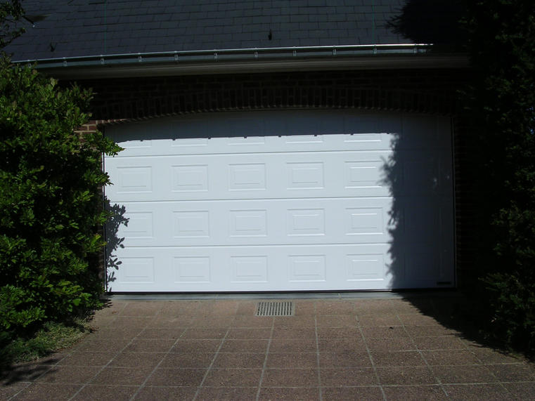 Hörmann - Klassieke garagepoort Casette Wit, uit staal