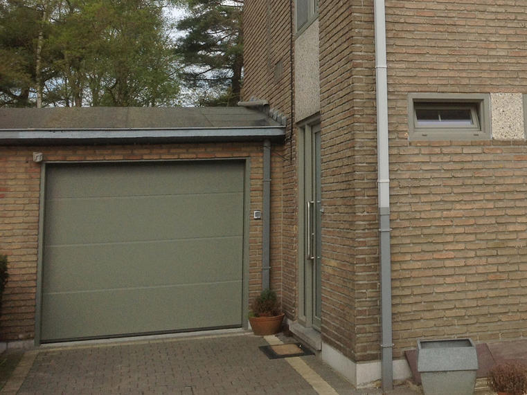 Hörmann - Klassieke garagepoort L-profilering Grijs, uit staal