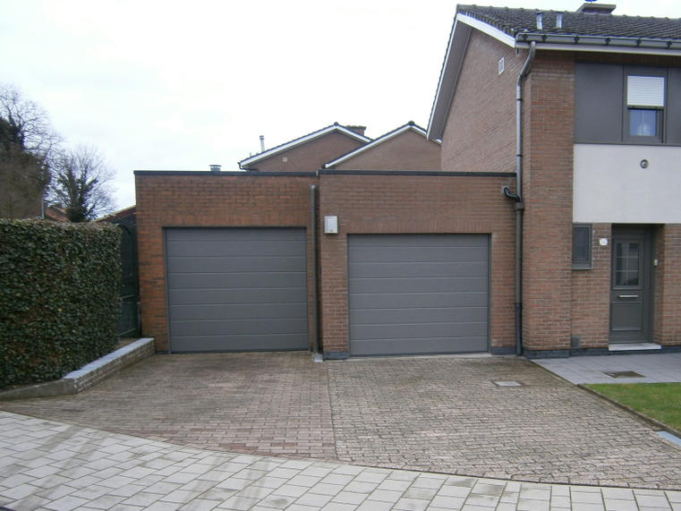 Hörmann - Klassieke garagepoort M-profilering Houtlook, uit staal