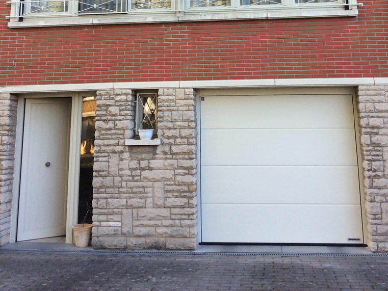 Hörmann - Klassieke garagepoort L-profilering Wit, uit staal