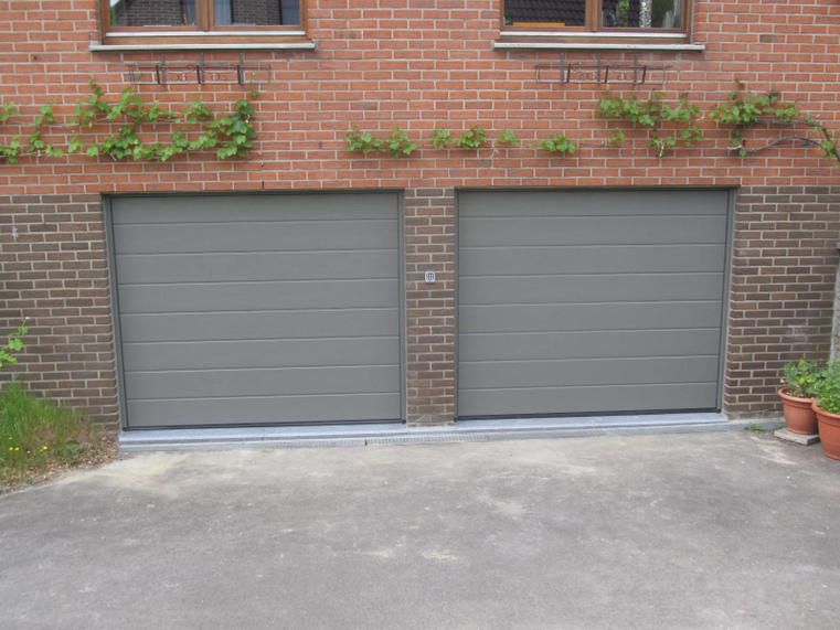 Hörmann - Klassieke garagepoort M-profilering Grijs, uit staal