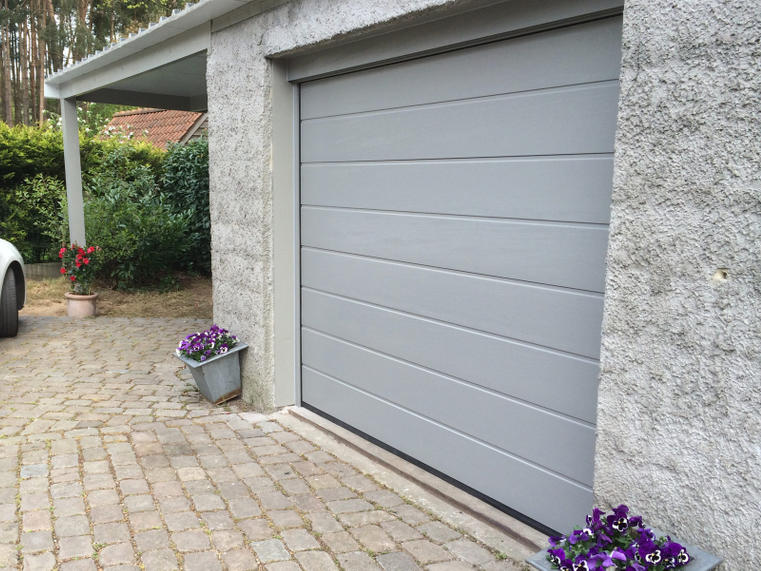 Hörmann - Klassieke garagepoort M-profilering Grijs, uit staal