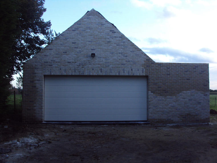 Hörmann - Klassieke garagepoort M-profilering Wit, uit staal
