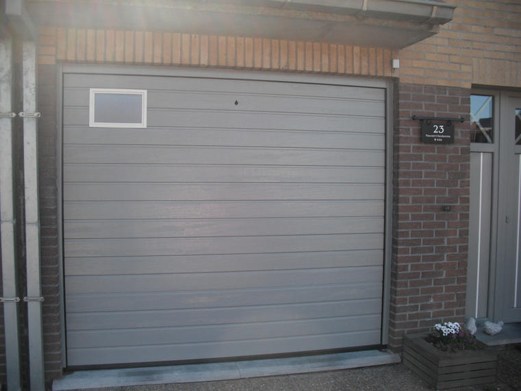 Hörmann - Klassieke garagepoort M-profilering Grijs, uit staal
