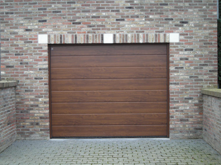 Hörmann - Klassieke garagepoort M-profilering Houtlook, uit staal