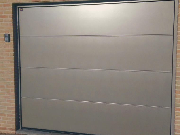 Hörmann - Klassieke garagepoort L-profilering Grijs, uit staal