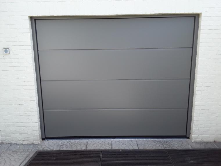 Hörmann - Klassieke garagepoort L-profilering Grijs, uit staal