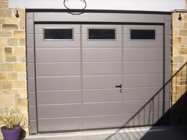 Hörmann - Klassieke garagepoort M-profilering Grijs, uit staal