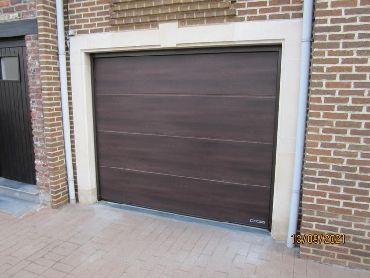 Hörmann - Klassieke garagepoort L-profilering Houtlook, uit staal