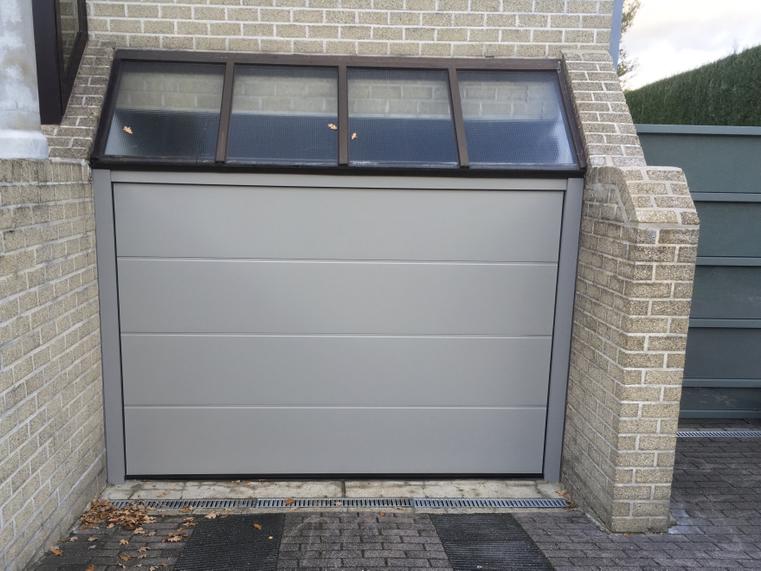 Hörmann - Moderne garagepoort L-profilering Grijs, uit staal