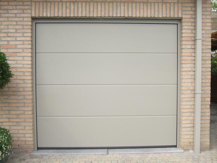 Hörmann - Klassieke garagepoort L-profilering Beige, uit staal