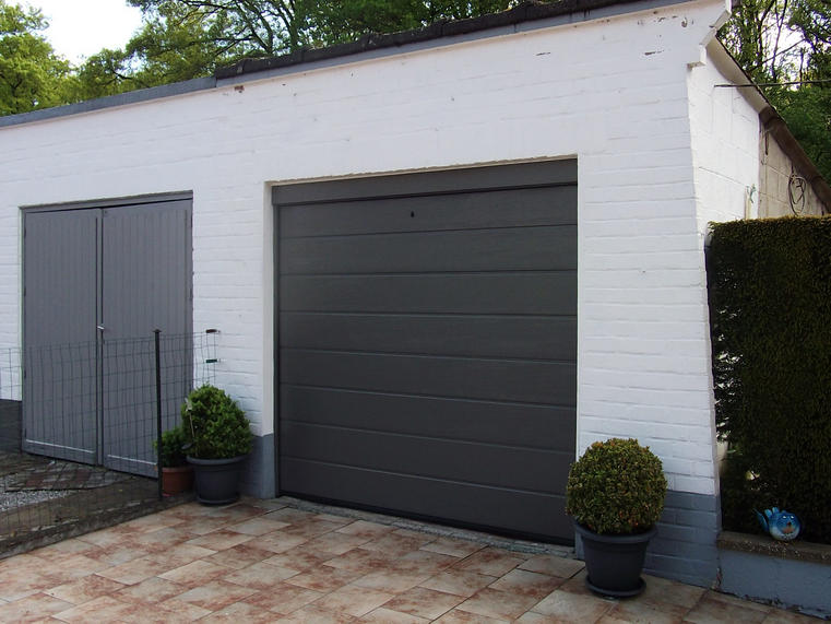 Hörmann - Klassieke garagepoort M-profilering Grijs, uit staal