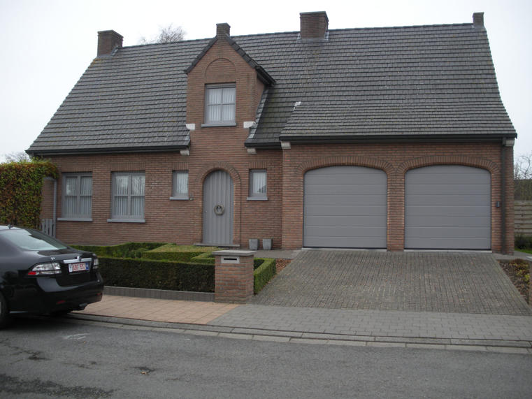 Hörmann - Klassieke garagepoort M-profilering Grijs, uit staal
