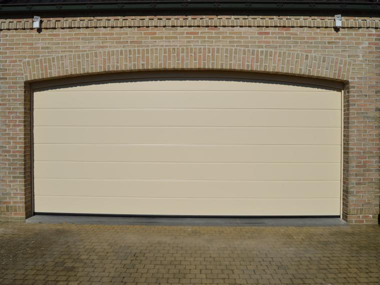 Hörmann - Klassieke garagepoort M-profilering Beige, uit staal