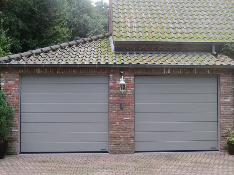 Hörmann - Landelijke garagepoort M-profilering Grijs, uit staal