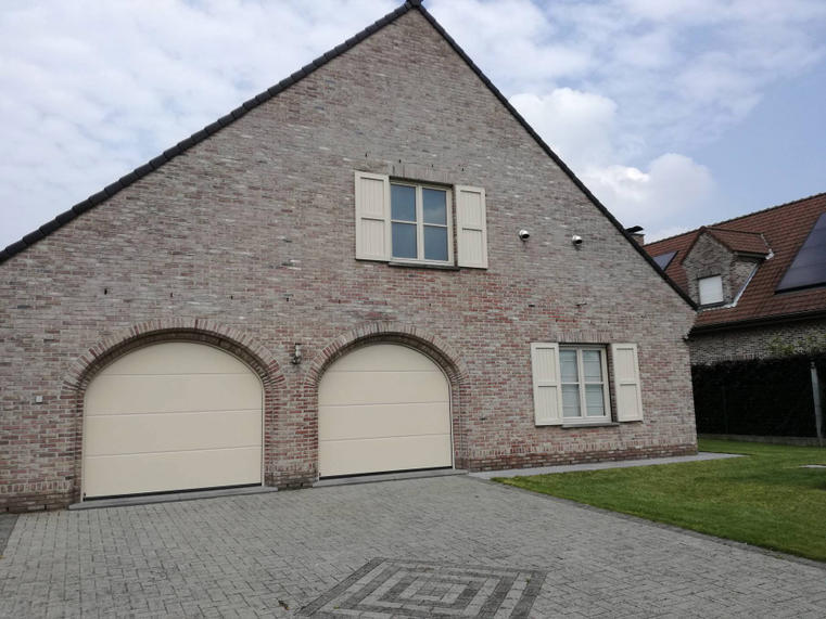 Hörmann - Klassieke garagepoort L-profilering Beige, uit staal