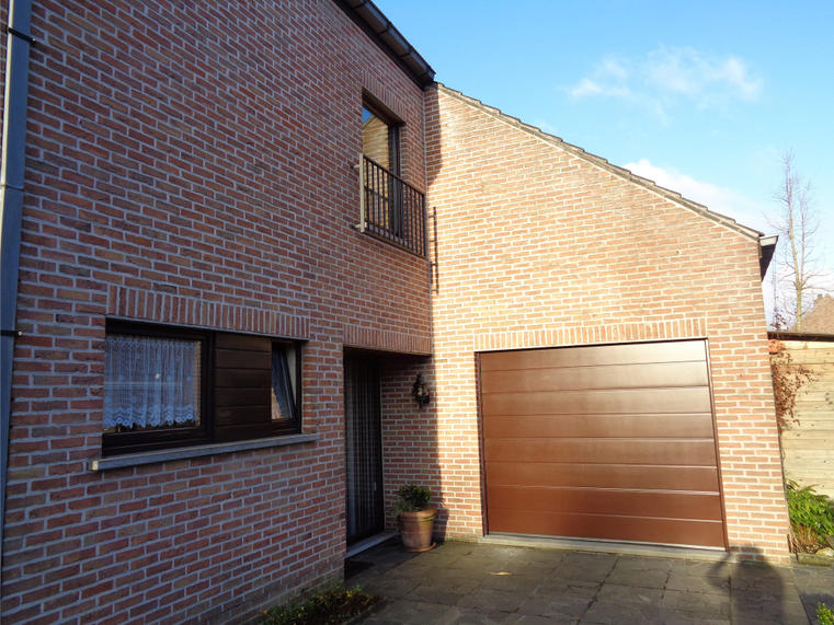 Hörmann - Klassieke garagepoort M-profilering Houtlook, uit staal