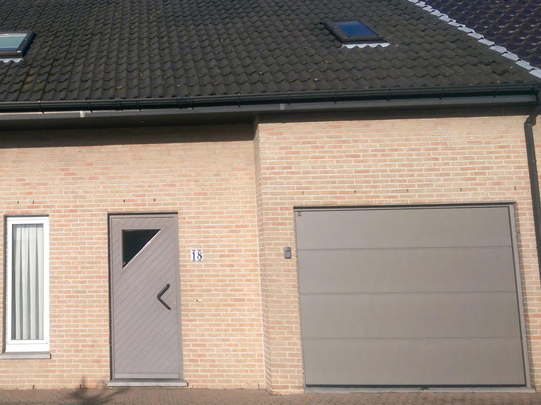 Hörmann - Klassieke garagepoort L-profilering Grijs, uit staal