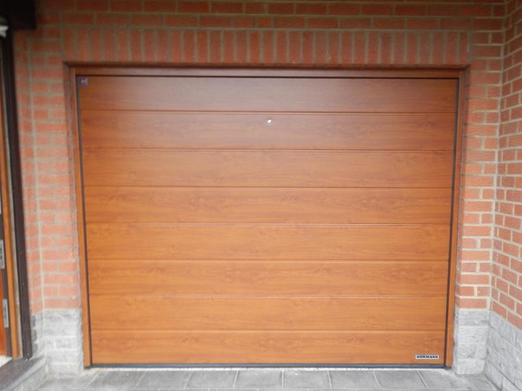 Hörmann - Klassieke garagepoort M-profilering Houtlook, uit staal