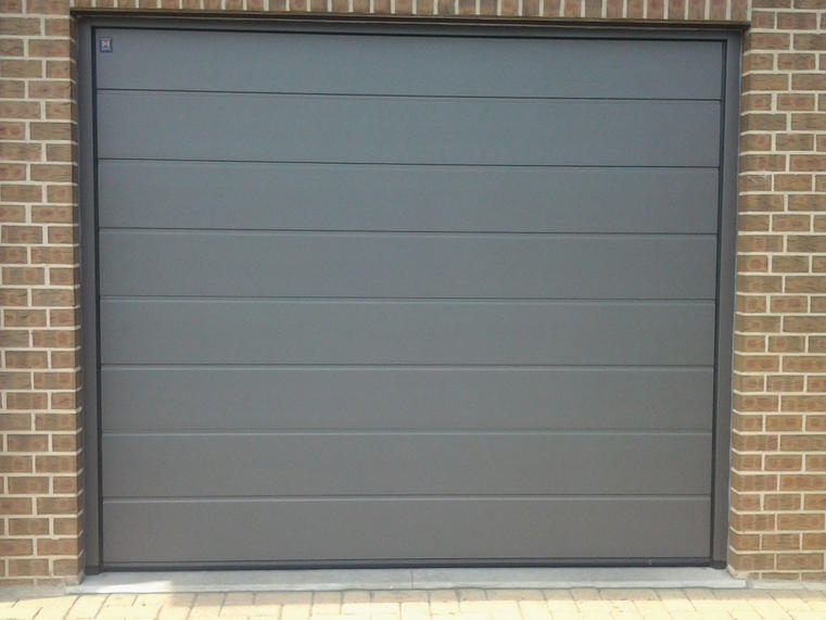 Hörmann - Klassieke garagepoort M-profilering Grijs, uit staal