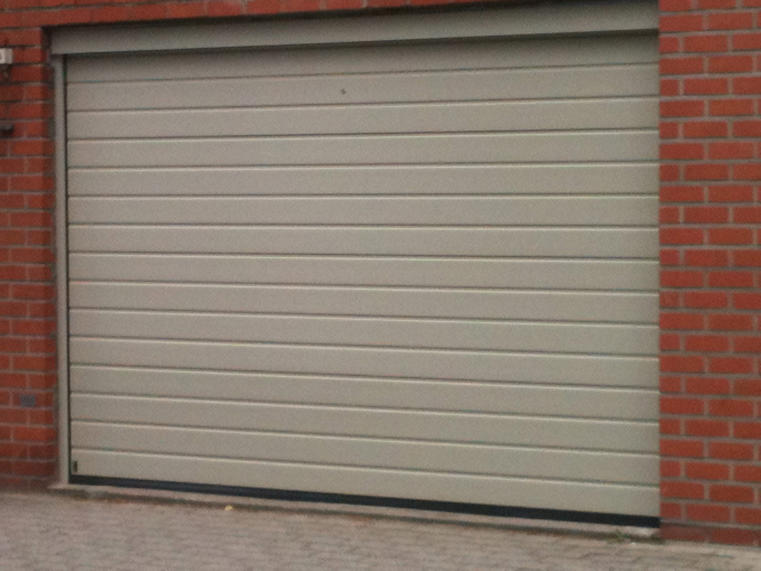 Hörmann - Klassieke garagepoort S-profilering Wit, uit staal
