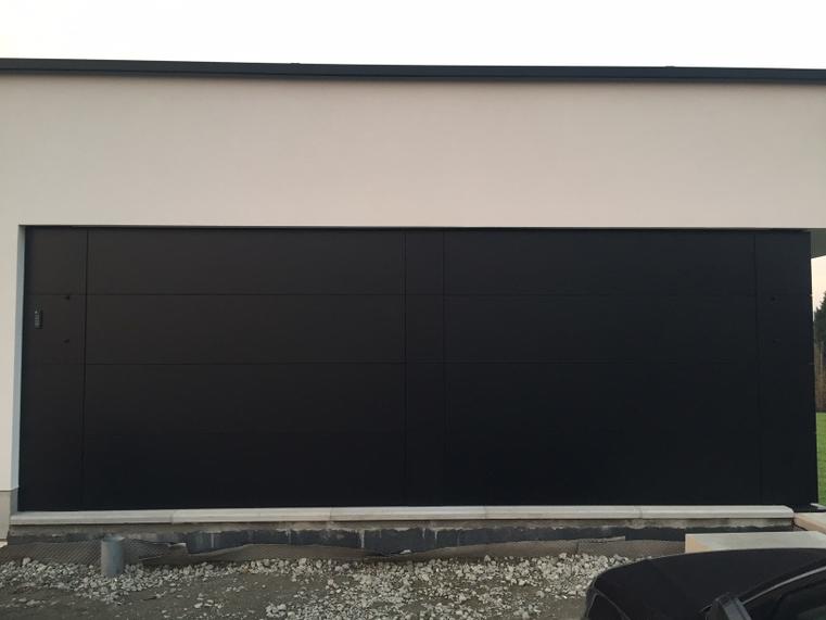 Hörmann - Porte de garage moderne Rainures-L Noir, en aluminium