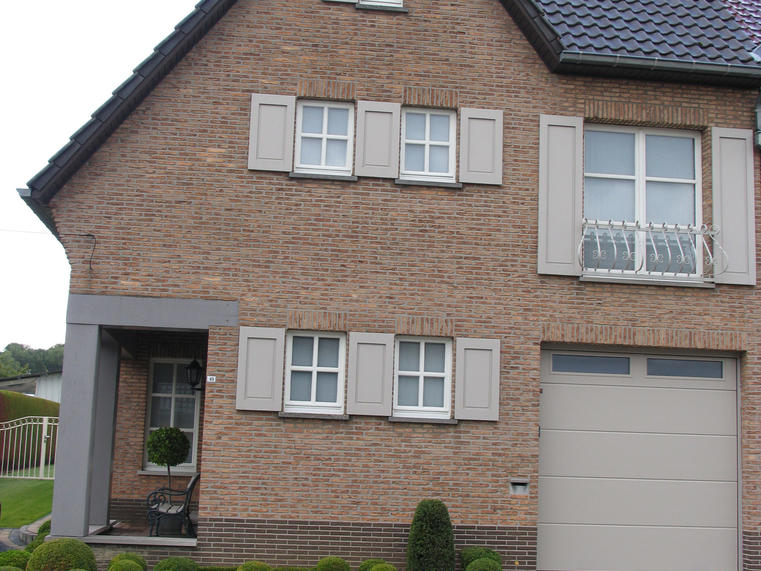 Hörmann - Klassieke garagepoort L-profilering Beige, uit staal