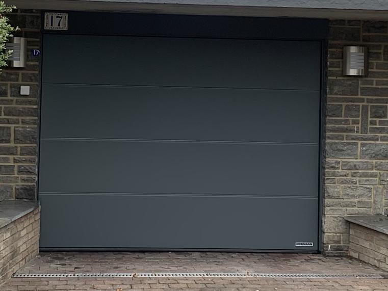 Hörmann - Klassieke garagepoort L-profilering Grijs, uit staal