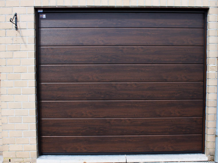 Hörmann - Klassieke garagepoort M-profilering Houtlook, uit staal
