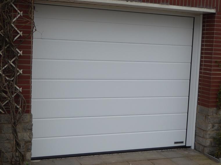 Hörmann - Klassieke garagepoort M-profilering Wit, uit staal