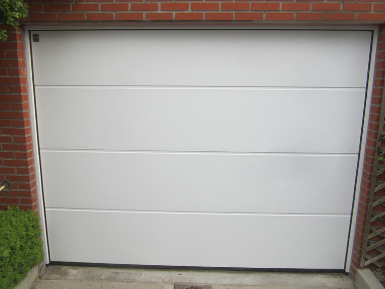 Hörmann - Klassieke garagepoort L-profilering Wit, uit staal