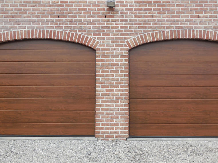 Hörmann - Klassieke garagepoort M-profilering Houtlook, uit staal