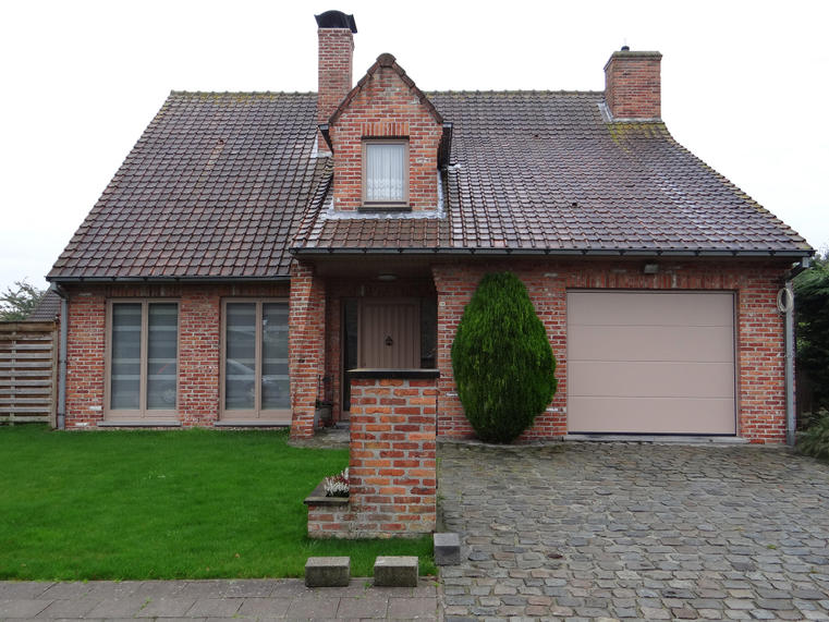 Hörmann - Klassieke garagepoort L-profilering Beige, uit staal