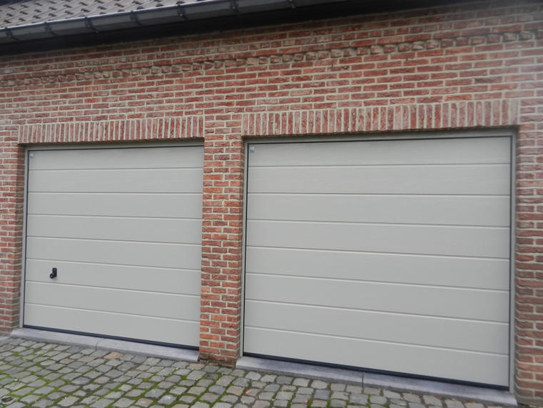 Hörmann - Klassieke garagepoort M-profilering Grijs, uit staal