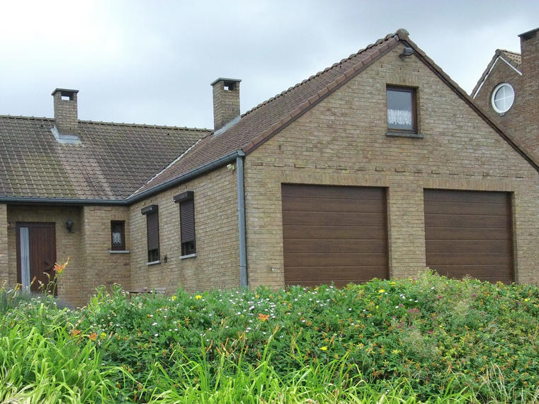 Hörmann - Klassieke garagepoort M-profilering Houtlook, uit staal