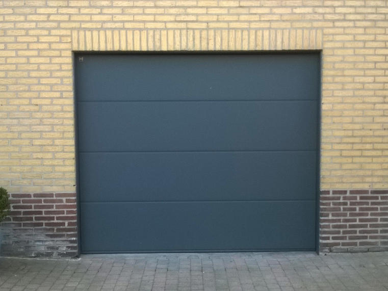 Hörmann - Klassieke garagepoort L-profilering Grijs, uit staal
