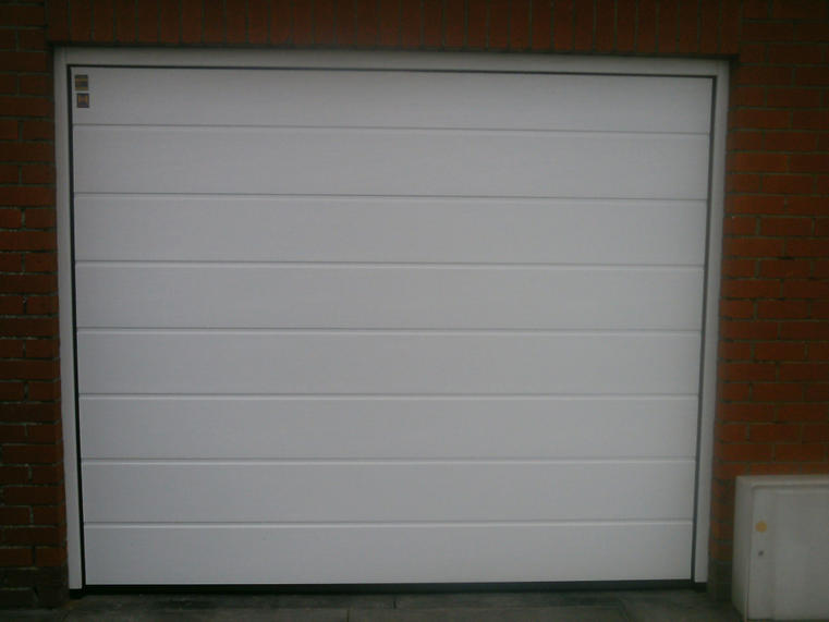 Hörmann - Klassieke garagepoort M-profilering Wit, uit staal