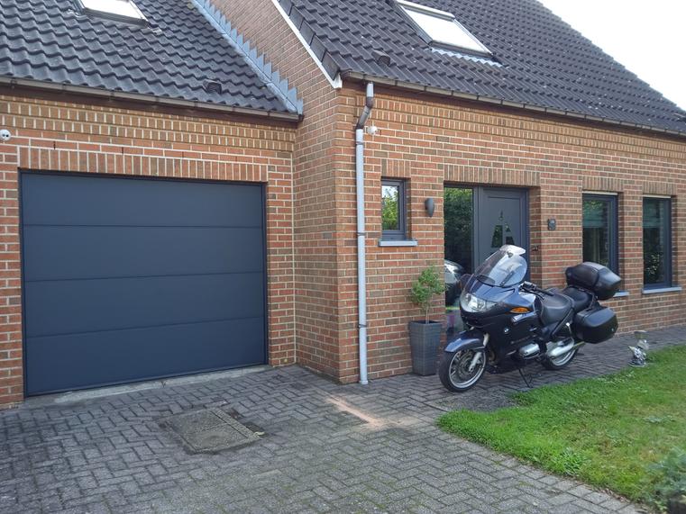 Hörmann - Klassieke garagepoort L-profilering Blauw, uit staal