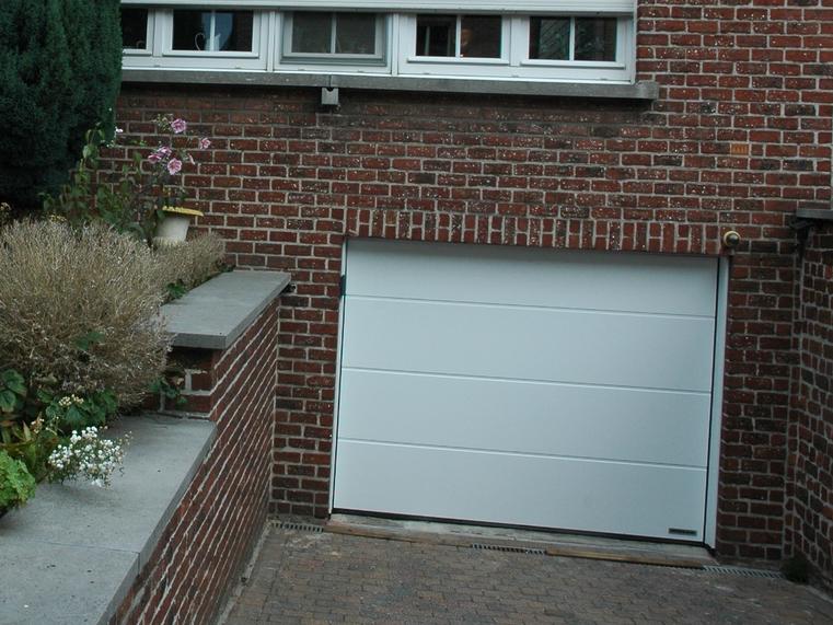 Hörmann - Klassieke garagepoort L-profilering Wit, uit staal