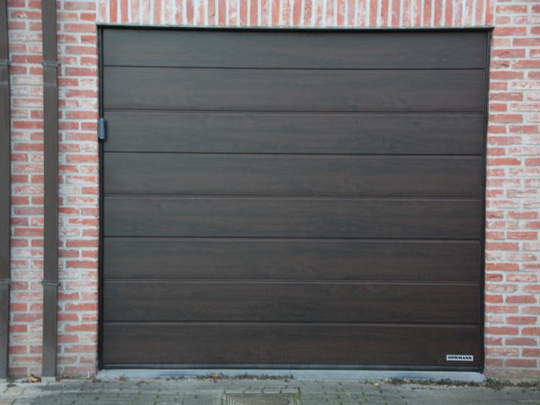 Hörmann - Klassieke garagepoort M-profilering Bruin, uit staal