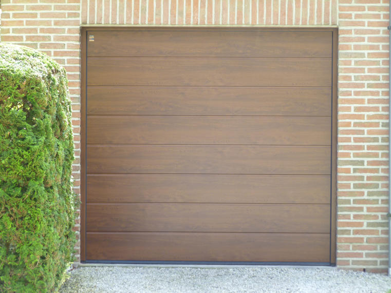 Hörmann - Klassieke garagepoort M-profilering Houtlook, uit staal