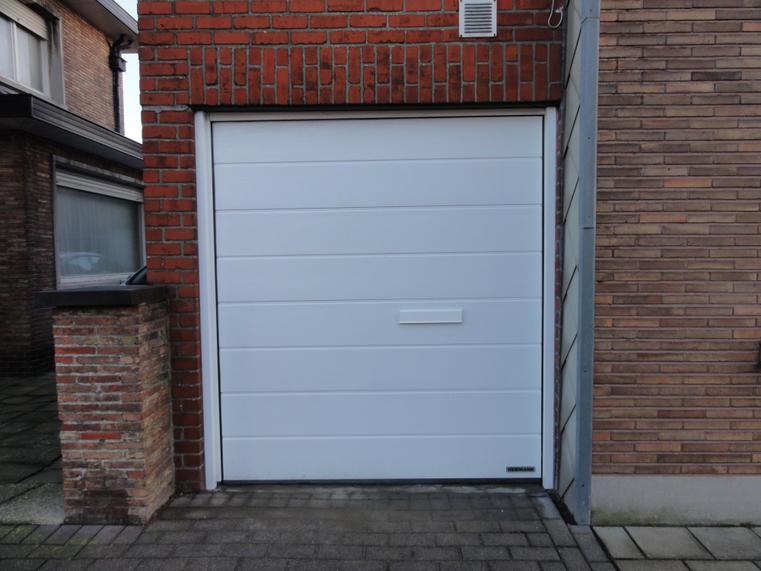 Hörmann - Klassieke garagepoort M-profilering Wit, uit staal