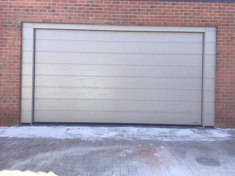 Hörmann - Klassieke garagepoort M-profilering Grijs, uit staal