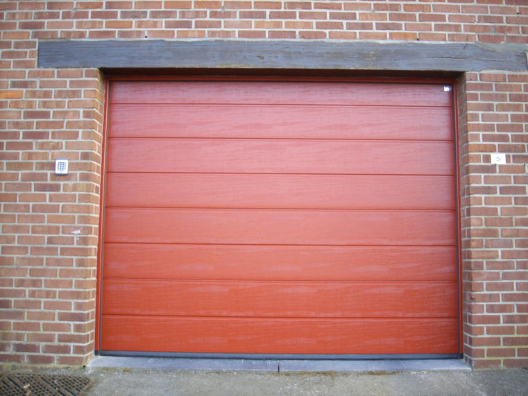 Hörmann - Klassieke garagepoort M-profilering Houtlook, uit staal